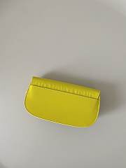	 Bagsaaa Dior Bobby East-West Bag Light Yellow Neon - 21 x 12 x 5.1 cm - 2