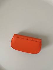 	 Bagsaaa Dior Bobby East-West Bag Orange Neon - 21 x 12 x 5.1 cm - 3