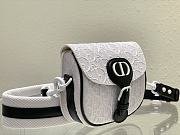 	 Bagsaaa Dior Perforated Oblique Small Bobby Bag White - 4