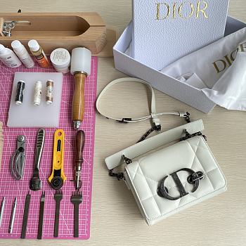 	 Bagsaaa Dior 30 Montaigne Chain Bag with Handle Maxicannage Lambskin White
