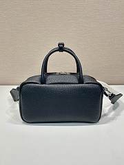 Bagsaaa Prada Leather top-handle bag black - 24x12x8cm - 6