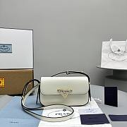 	 Bagsaaa Prada Leather shoulder bag white - 20x10.5x4cm - 1