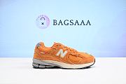 Bagsaaa New Balance Orange Sneakers - 4
