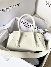 	 Bagsaaa Givenchy Antigona Strectch White Bag - 22*12*8cm - 4