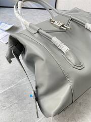 	 Bagsaaa Medium Antigona Soft Lock bag in grey smooth leather - 44*34*7cm - 5