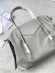 	 Bagsaaa Medium Antigona Soft Lock bag in grey smooth leather - 44*34*7cm - 4