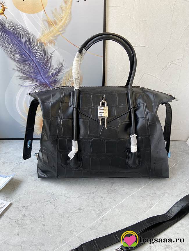 	 Bagsaaa Medium Antigona Soft Lock bag in black croc leather - 44*34*7cm - 1