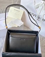 Bagsaaa GIVENCHY Box Calfskin Medium 4G Shoulder Bag - 21X15X6cm - 4