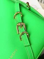 Bagsaaa Givenchy Green Voyou Shoulder Bag - 24*18*3.5cm - 2