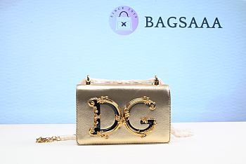 Bagsaaa Dolce and Gabbana Gold DG Girls Phone Bag 21cm