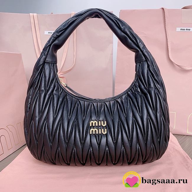 	 Bagsaaa Miumiu Wander matelassé nappa leather hobo bag 29x24x10cm - 1