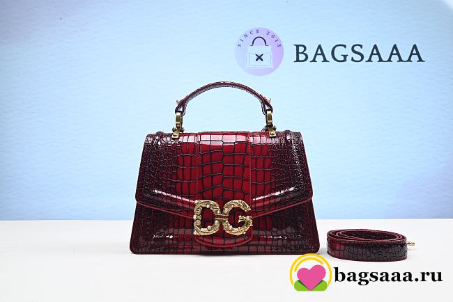 Bagsaaa Dolce & Gabbana Amore Shoulder Bag In Crocodile Leather Red – 27x8x18cm - 1