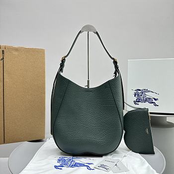 	 Bagsaaa Burberry Green Chess Medium Grained-leather Shoulder Bag