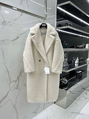 	 Bagsaaa Max Mara Shearling Long Coat White - 1