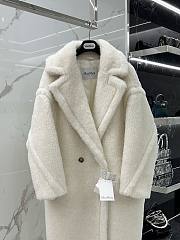 	 Bagsaaa Max Mara Shearling Long Coat White - 3