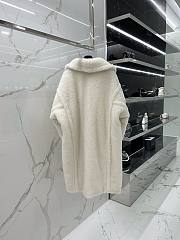 	 Bagsaaa Max Mara Shearling Long Coat White - 2