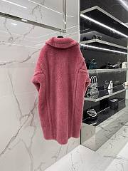 	 Bagsaaa Max Mara Shearling Long Coat Pink - 4