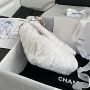 Bagsaaa Chanel White Fur Bag - 1.5*21.5*6.5cm - 5
