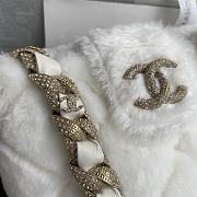 Bagsaaa Chanel White FurBucket Bag - 16*18*12cm - 3