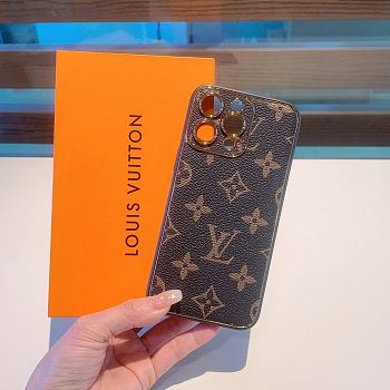 Bagsaaa Louis Vuitton Monogram Brown Phone Case
