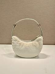 	 Prada Arqué shearling and leather shoulder bag white - 22.5x18.5x6.5cm - 6