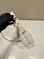 	 Prada Arqué shearling and leather shoulder bag white - 22.5x18.5x6.5cm - 5