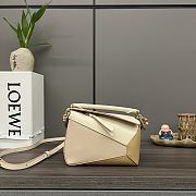 Bagsaaa Loewe Mini Puzzle bag in classic calfskin cream and beige - 1