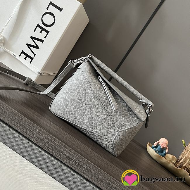 	 Bagsaaa Loewe Mini Puzzle bag in classic calfskin grey - 1