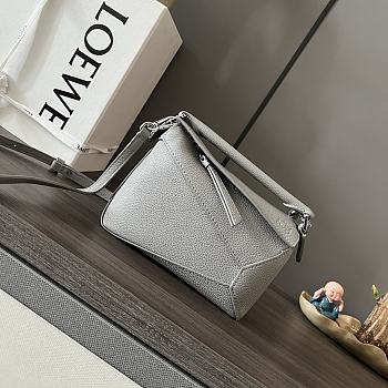 	 Bagsaaa Loewe Mini Puzzle bag in classic calfskin grey
