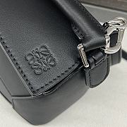 Bagsaaa Loewe Mini Puzzle bag in classic calfskin black - 5