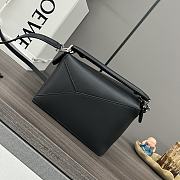 Bagsaaa Loewe Mini Puzzle bag in classic calfskin black - 3