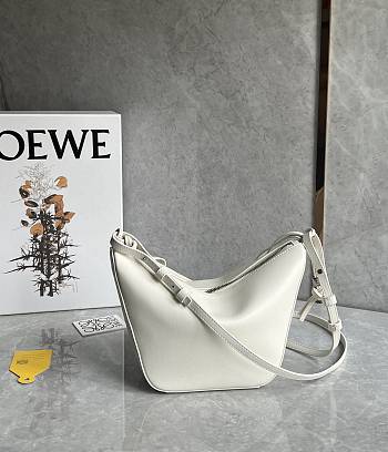 	 Bagsaaa Loewe Hammock Hobo Bag in classsic calfskin white - 28*17*9.5cm