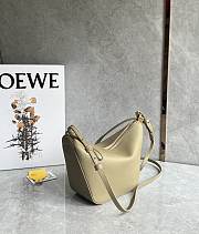 	 Bagsaaa Loewe Hammock Hobo Bag in classsic calfskin beige - 28*17*9.5cm - 3