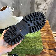 	 Bagsaaa Gucci White GG Leather Boot - 2