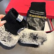Bagsaaa Valentino Half Finger Fur Black Leather Gloves  - 3