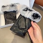 Bagsaaa Chanel Half Finger White Fur Leather Gloves 02 - 2
