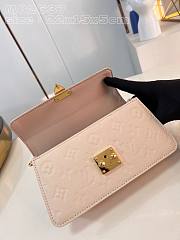 	 Bagsaaa Louis Vuitton Wallet On Chain Metis Cream Bag - 22 x 15 x 5.5cm - 5
