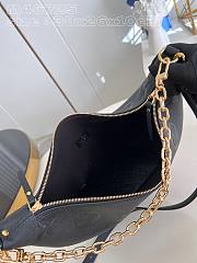 	 Bagsaaa Louis Vuitton Loop Hobo Monogram Empreinte Black - 38x26x10cm - 6