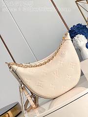	 Bagsaaa Louis Vuitton Loop Hobo Monogram Empreinte Cream - 38x26x10cm - 1