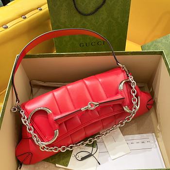 Bagsaaa Gucci Horsebit Chain Medium Shoulder Bag In Red - 38 x 15 x 16 cm