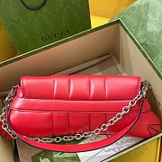 Bagsaaa Gucci Horsebit Chain Medium Shoulder Bag In Red - 38 x 15 x 16 cm - 5