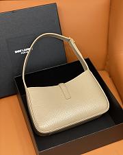 	 Bagsaaa YSL LE 5 À 7 in beige python leather - 23 X 16 X 6,5 CM - 3