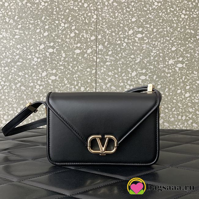 	 Bagsaaa Valentino Garavani Small Shoulder Letter Bag Black - 19x12x6cm - 1