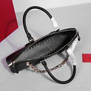 Bagsaaa Valentino garavani Rockstud E/W Calfskin Handbag Black -  26 x 13 x 7cm - 6