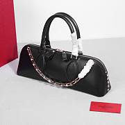 Bagsaaa Valentino garavani Rockstud E/W Calfskin Handbag Black -  26 x 13 x 7cm - 5