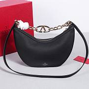 Bagsaaa Valentino Small Vlogo Moon Hobo Bag In Leather With Chain Black - 29x 23x11cm - 1