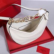 	 Bagsaaa Valentino Small Vlogo Moon Hobo Bag In Leather With Chain White - 29x 23x11cm - 5