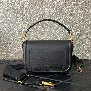 Bagsaaa Valentino Garavani Alltime leather shoulder bag black - 23.5x18x8cm - 3
