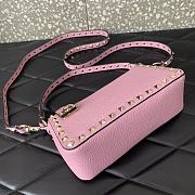 	 Bagsaaa Valentino Garavani Small Rockstud Grainy Calfskin Crossbody Bag Pink - 19x13x7cm - 3