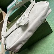 Bagsaaa Gucci Aphrodite small shoulder bag in white leather - 27cm - 5